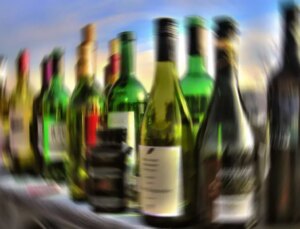 Bunu kardeşiniz yapsa dahi sakın tüketmeyin! İnternetten bidonla alınıp, pet şişeyle satılıyor