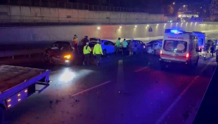 Çekmeköy’de 7 araçlık zincirleme kaza: 7 yaralı