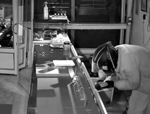 Iğdır’da kuyumcu soyup lüks cip satın aldılar: 3 gözaltı