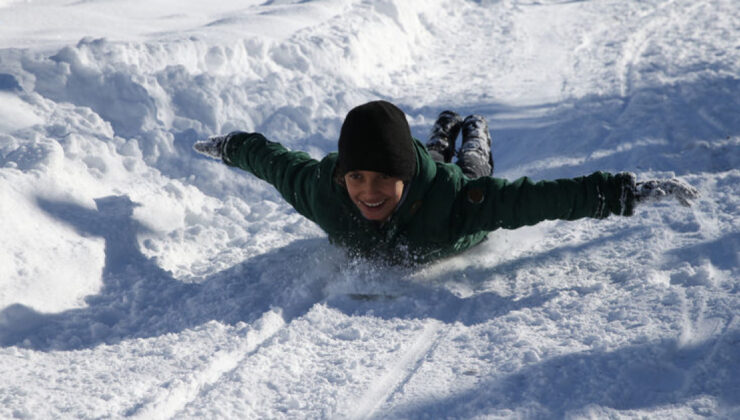 İstanbul’a kar geliyor! Peşe peşe uyarılar! Beyaz örtü nerelerde bekleniyor?
